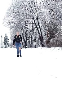 Gianna Ray Squats Outside In The Snow And Pissing