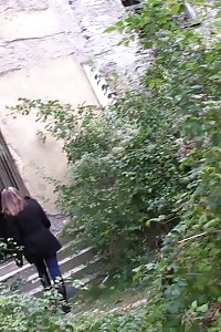 Keen Harlot Needs To Piss But Is A Little Shy